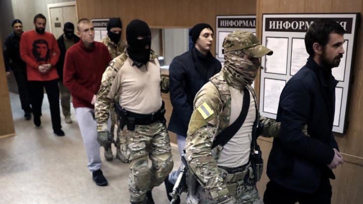 Росія відмовляється закривати «справу» проти українських моряків