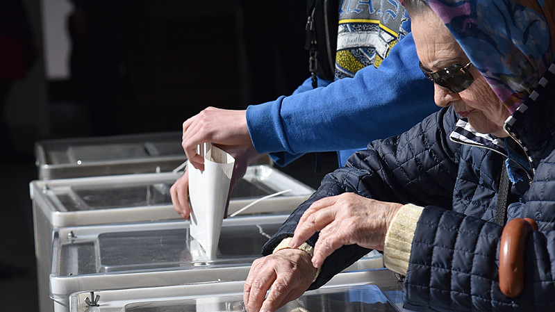 Другий тур виборів відбудеться 21 квітня