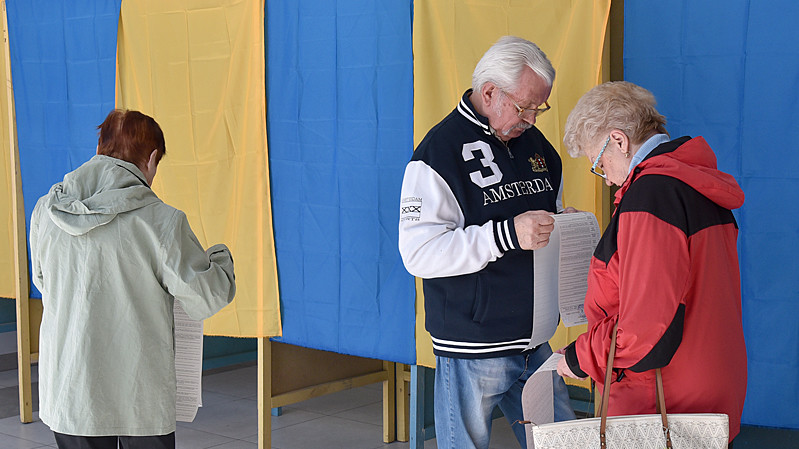 Сьогодні проходить другий тур виборів президента України