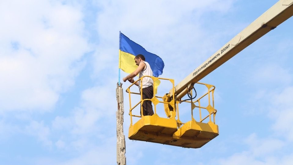 Будівельники почали ремонт мосту в Станиці Луганській