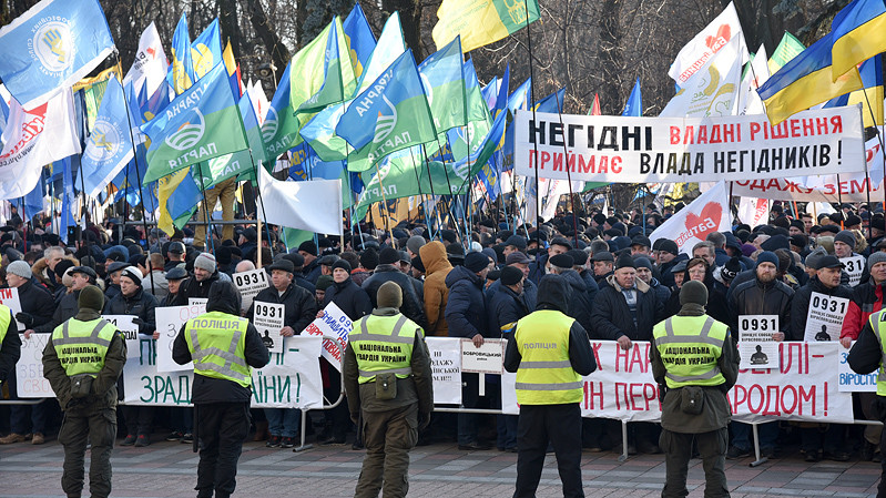 Тернопіль приєднається до протестувальників вранці 18 грудня
