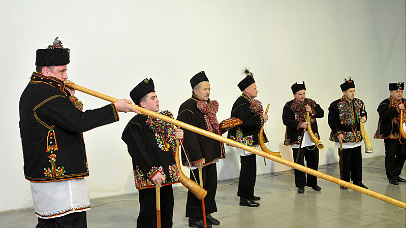 В селе Криворивня сохранилась дохристианская традиция мужского зимнего пения