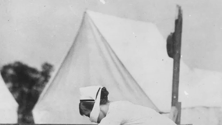 Пандемія іспанки, ймовірно, почалася в США. Заразилася третина населення планети. Померли не менше 50 мільйонів чоловік по всьому світу