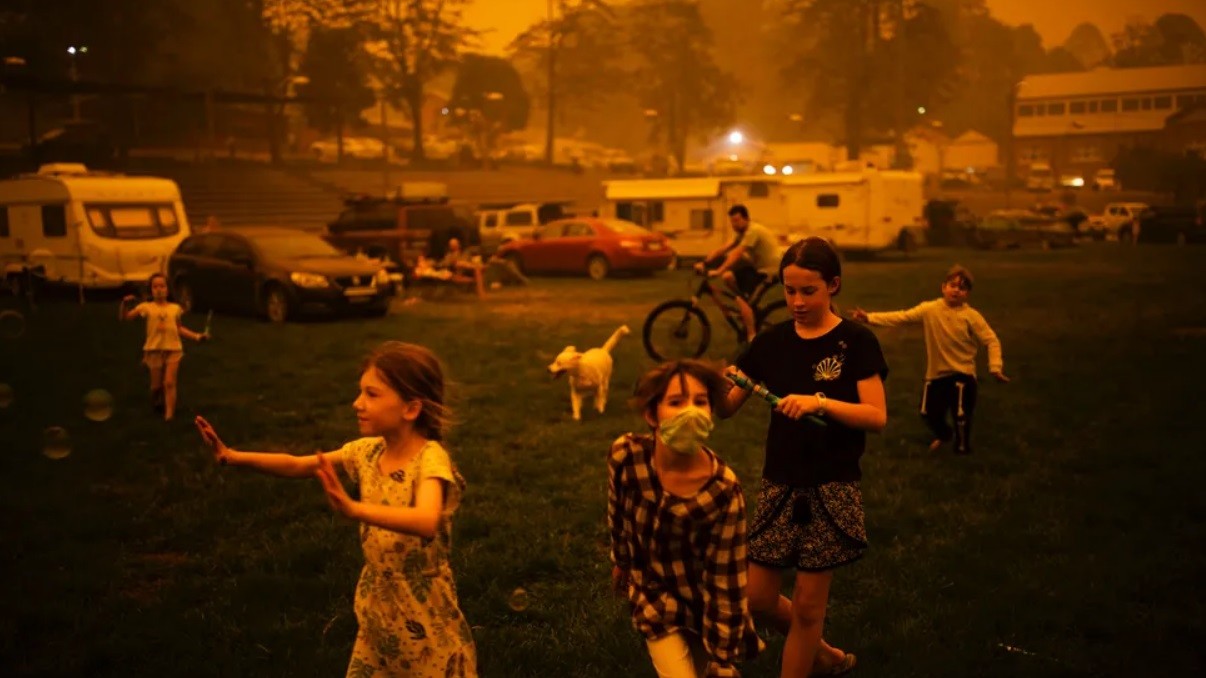 "Современные проблемы", второе место среди одиночных фотографий