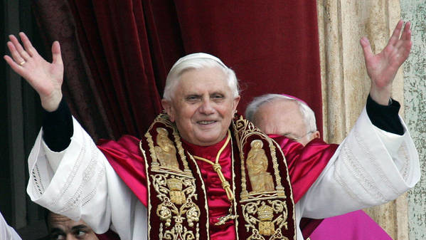 Официальное отречение папы римского произойдет 28 февраля в 20:00 по местному времени.