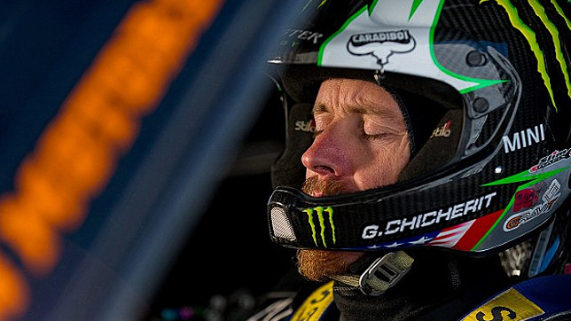 Чемпион мира по ралли-рейдам Герлен Чичери сумел выполнить сложнейший трюк "бэкфлип".