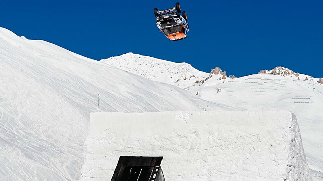 Гонщик называет свой поступок сумасшествием.