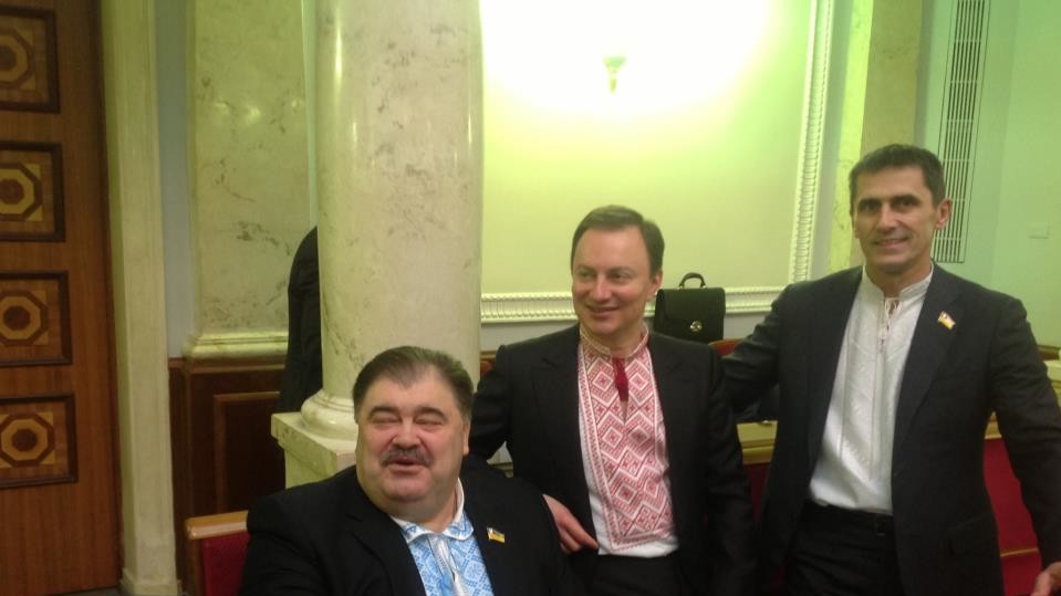 Поскольку были опасения, что в ночь с 18 на 19 февраля возможно силовое разблокирование Рады.