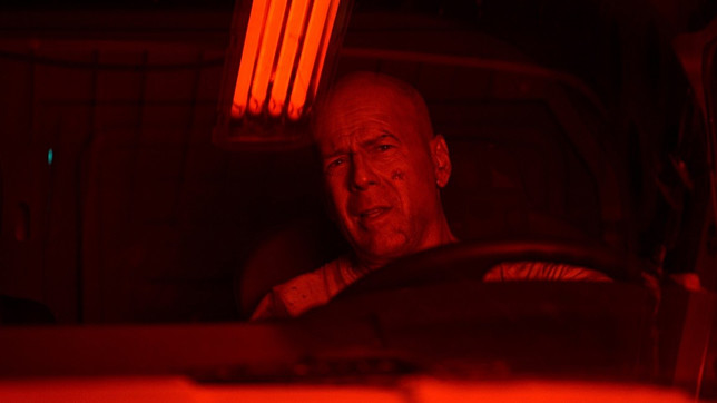 В России же новый фильм о приключениях Джона Макклейна заработал за первый уикенд 6,6 млн долларов.