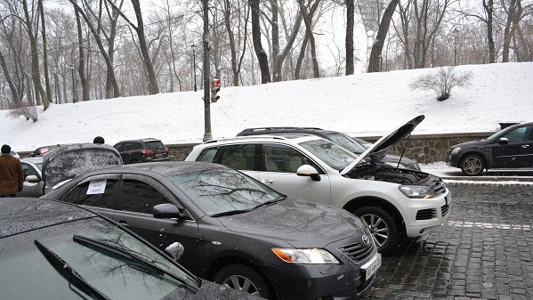 На нескольких водителей сотрудники ГАИ составили протоколы.