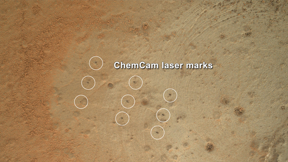 Отримані Curiosity зразки ґрунту на Марсі