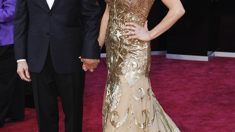 Актер Майкл Дуглас и его жена, актриса Кэтрин Зета-Джонс