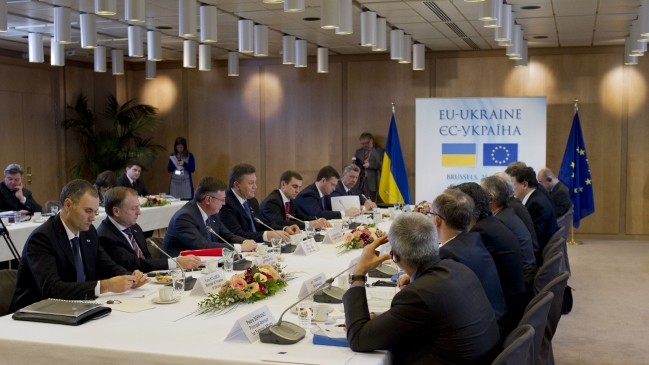 ЕС поприветствовал успехи Киева на пути либерализации визового режима с Евросоюзом