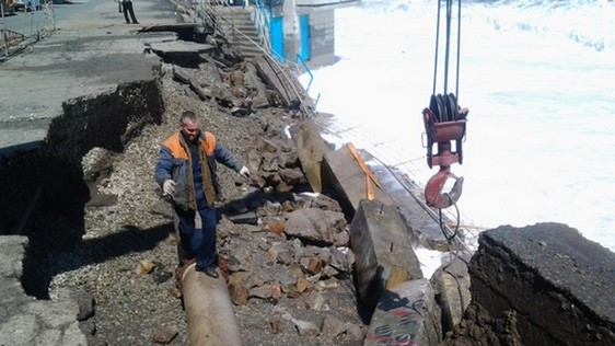 Алушта менее чем за два года подверглась разрушительной силе моря уже трижды