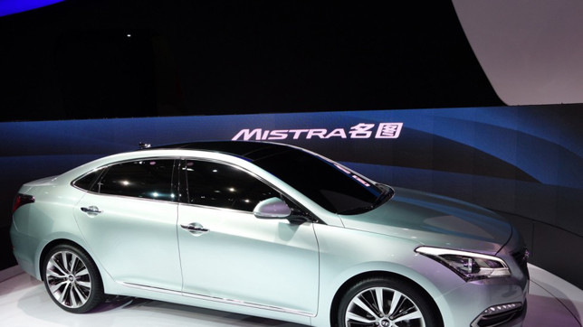 Новый концептуальный седан Mistra от Hyundai