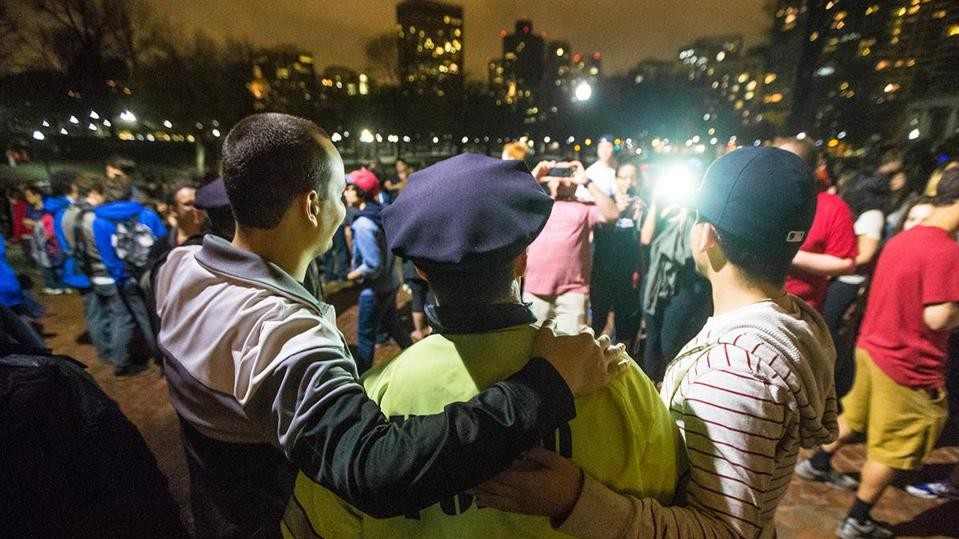 Полиция празднует задержание Царнаева