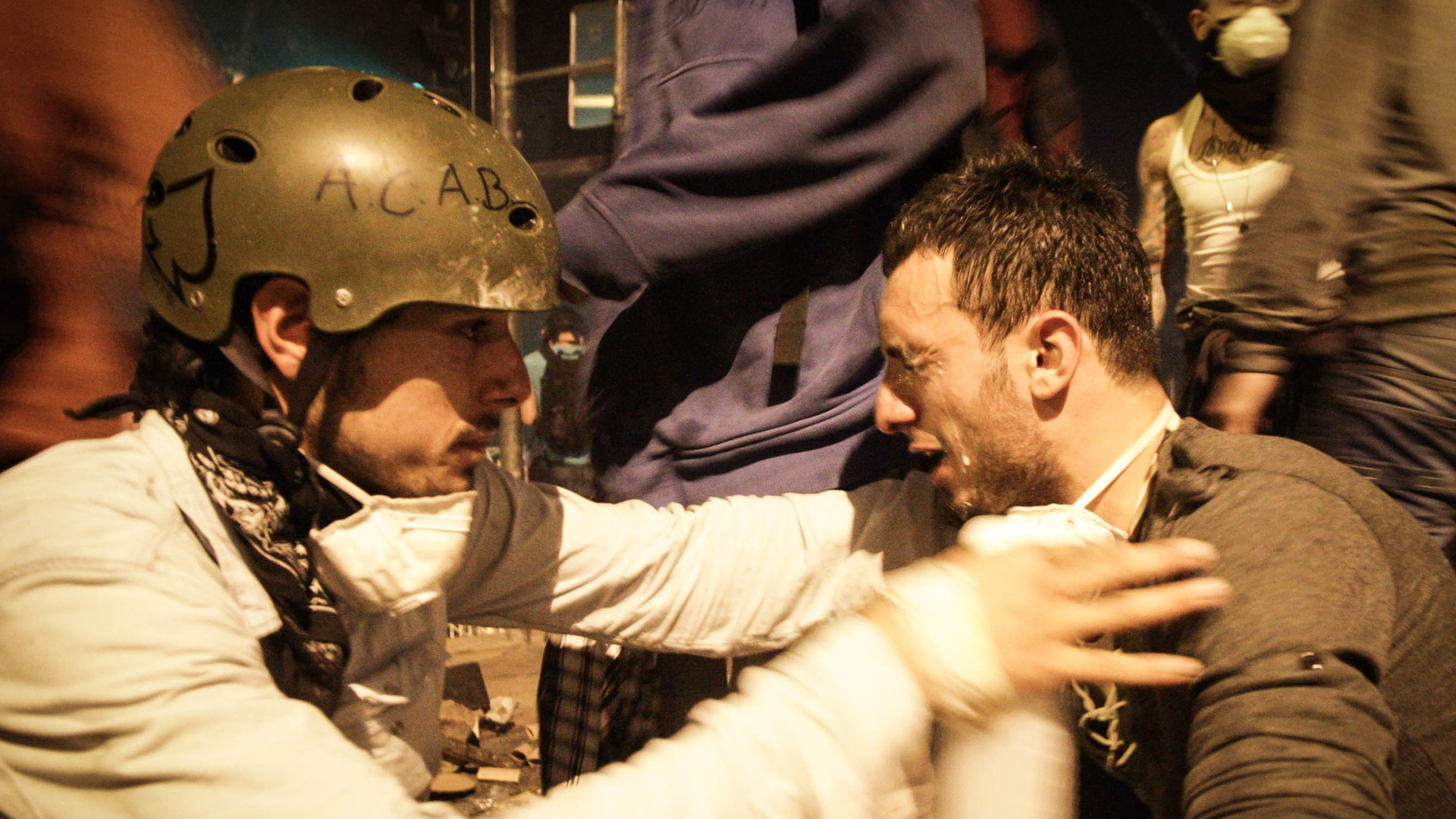 Мечети и магазины на время превратились в перевязочные пункты. Фото- Мустафа Найем, специально для ZN.UA