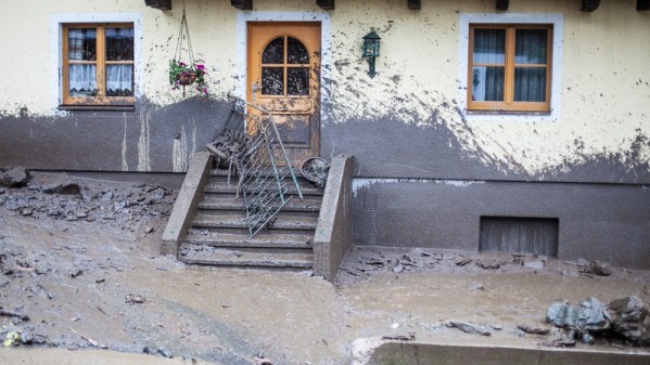 Проливные дожди стали причиной сильных наводнений