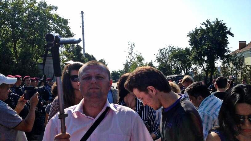 "Журналист?" - подпись автора фото Сергея Андрушко