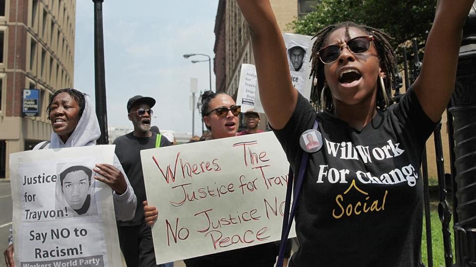 Чорношкірі США вимагають правосуддя для вбитого Трейвона Мартіна