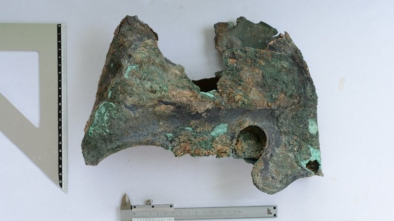 В Крыму археологи обнаружили шлем возрастом две тысячи лет