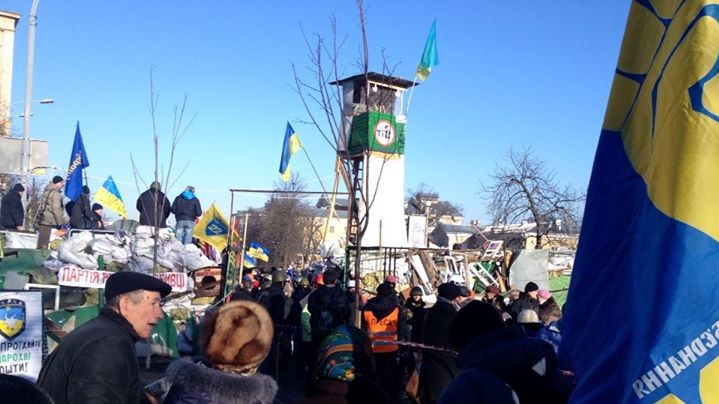 На Грушевского. Утро 18 февраля