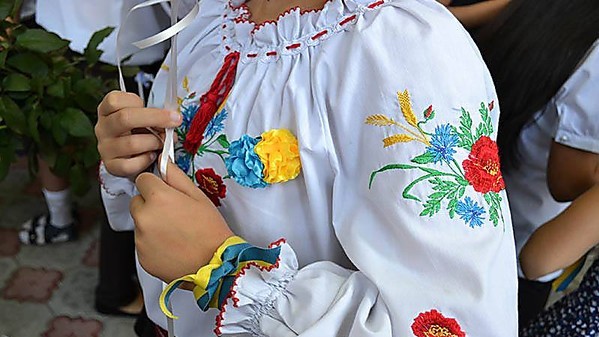 Перший дзвоник пролунав у школах України