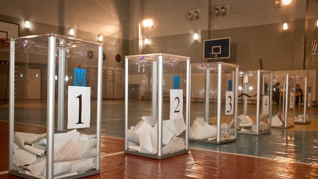 Значна частина українців зроблять свій вибір в останній момент