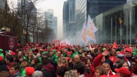 У протесті взяли участь близько 100 тисяч чоловік.