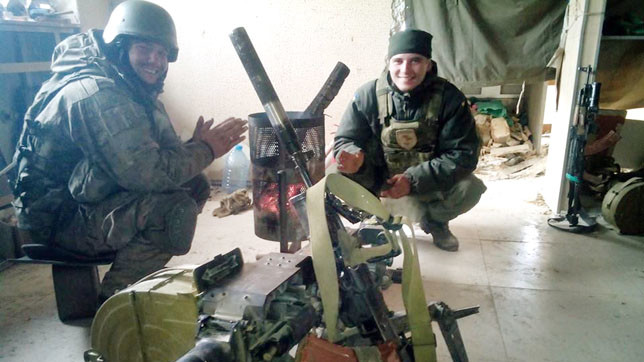 У військових вистачає сил посміхатися.