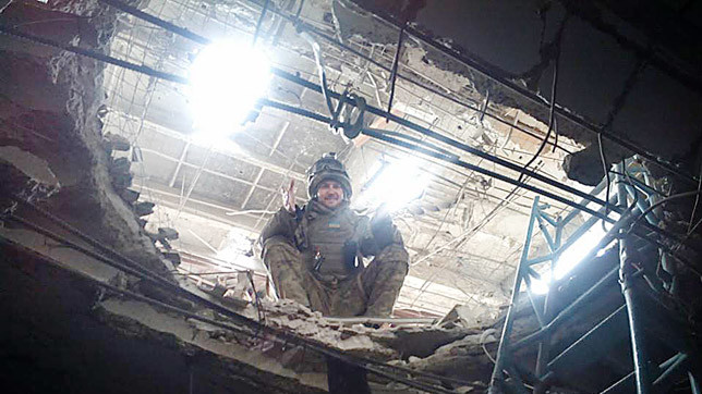 У військових вистачає сил посміхатися.