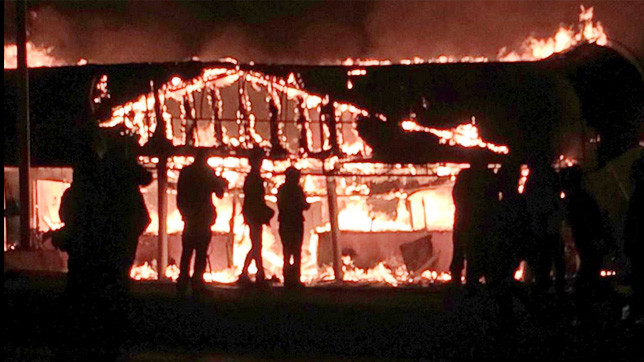 У Фергюсоні тривають масові протести.