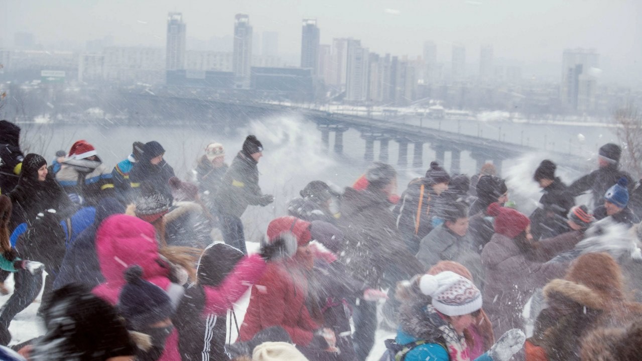 Битва сніжками анонсувалася в соцмережі.