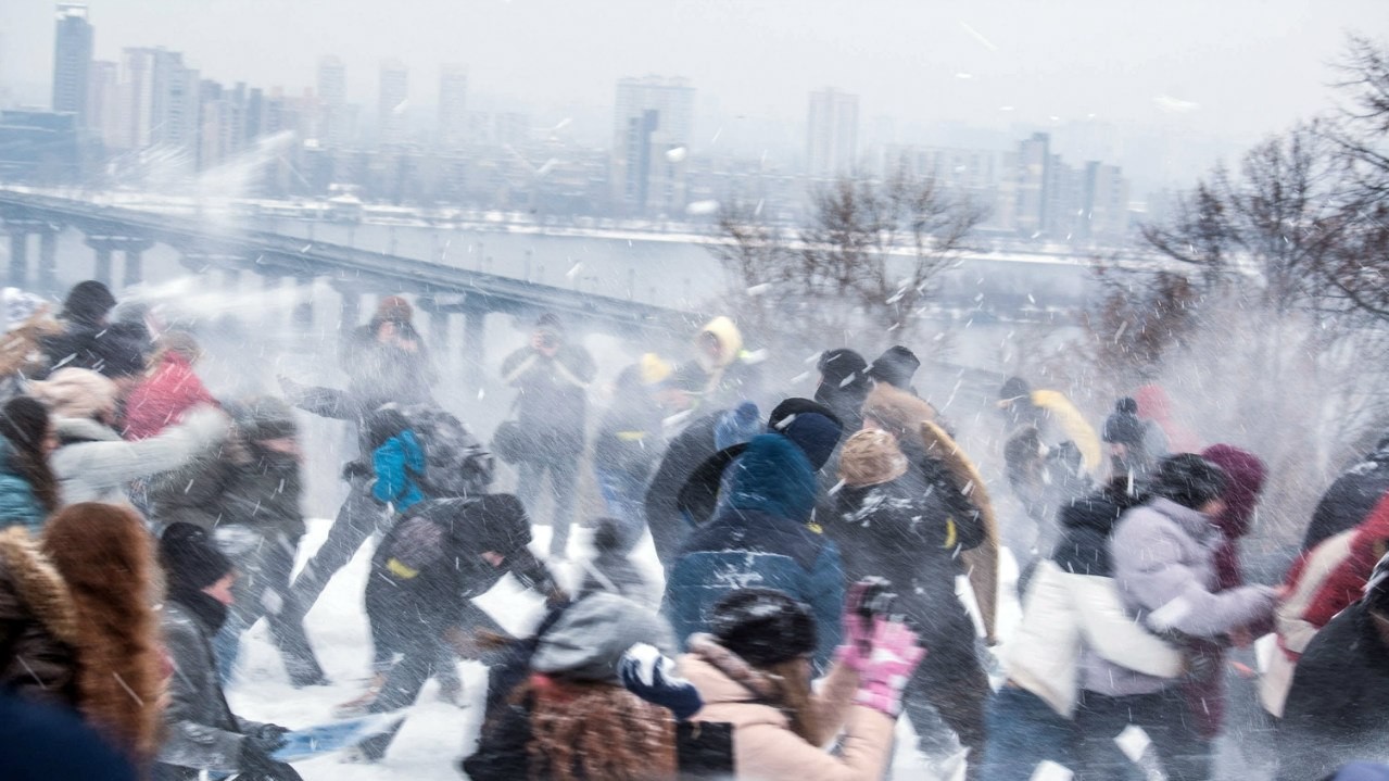 Битва сніжками анонсувалася в соцмережі.
