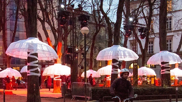 Фестиваль Света в Лионе собрал тысячи посетителей со всего мира.