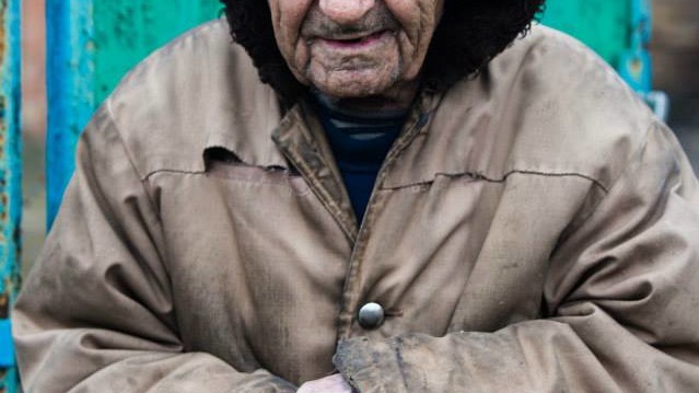 Пенсионерам в Марьинке нечего есть.