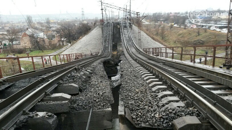В результате взрыва жертв нет.