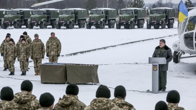 Порошенко: Теперь нам есть, чем защищать украинскую землю