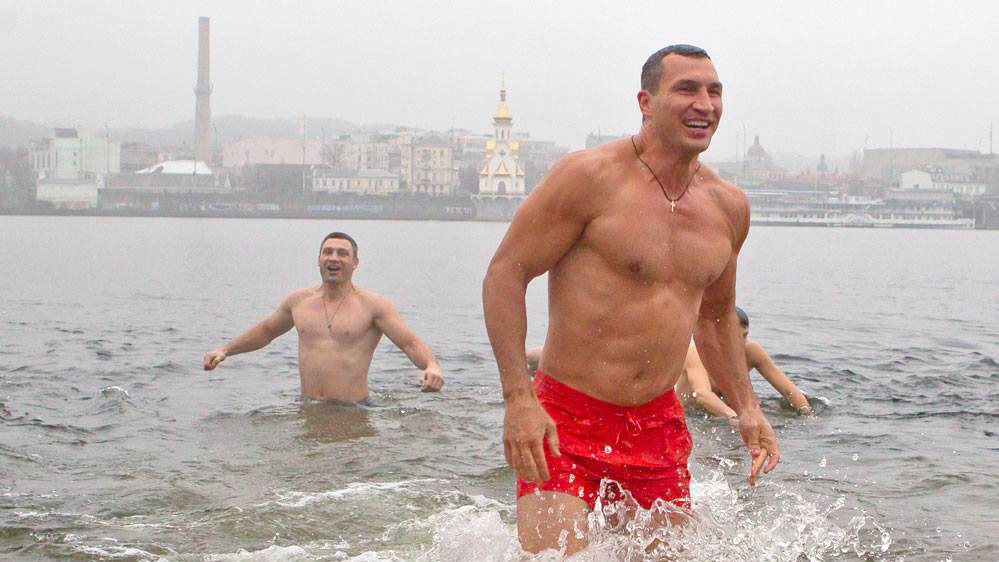 Братья окунулись в Днепр.