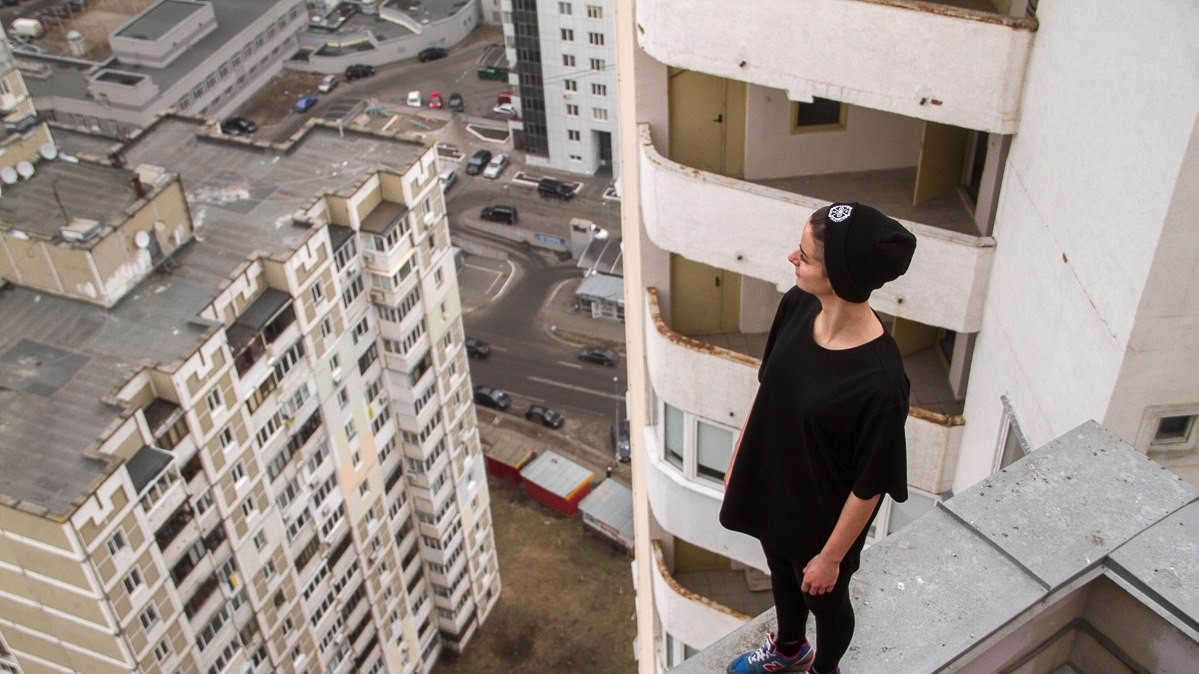 Страх высоты у Александры Киевской напрочь отсутствует.