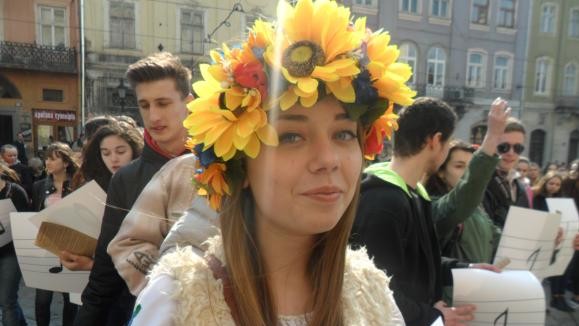 Площадь Рынок была заполнена людьми