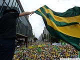 Больше миллиона бразильцев вышли на протест против своего президента