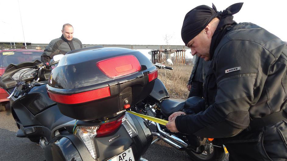 Акція отримала назву "Міст єдності"