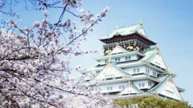 Нежные цветки сакуры символизируют в японской культуре мимолетность жизни.