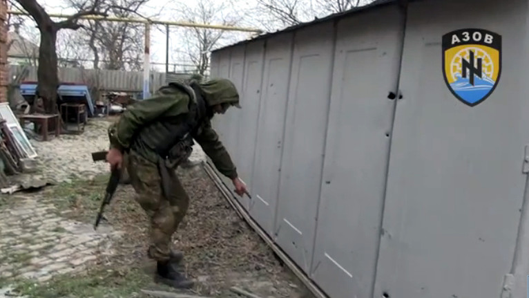 Бойовики снарядами потрапили в будинок мирних жителів в селі недалеко від Широкіно