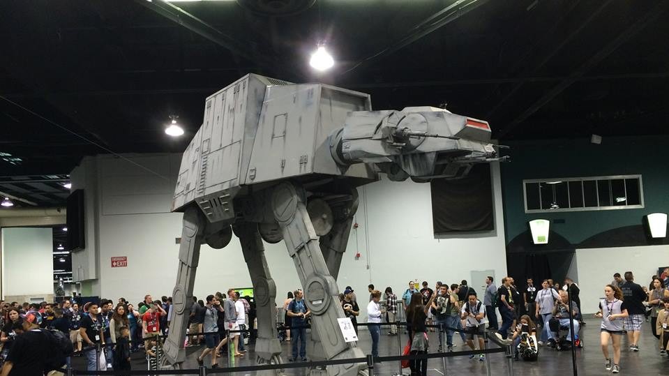 Відвідувачі виставки були не менш яскравими, ніж експонати