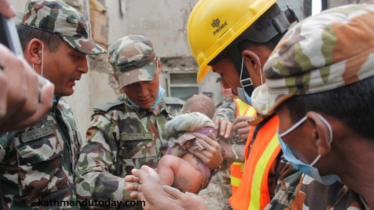 Спасатели не сразу отыскали младенца