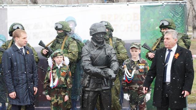 Памятник установили недалеко от российско-китайской границы