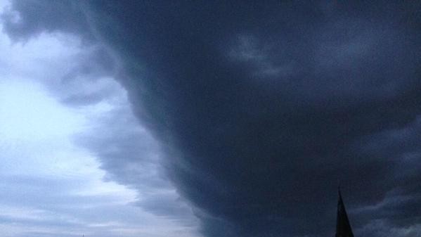 Від урагану постраждали кілька міст