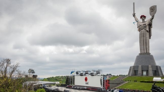 8 мая Киев украсили маками